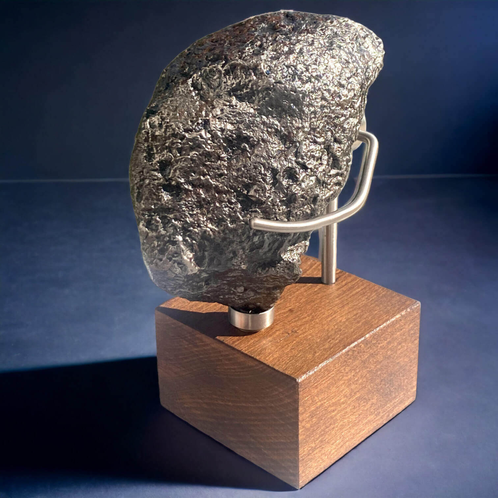 Météorite Campo del Cielo, 2,5 kg, sur Base en Bois et en Acier. CDC27 — free download